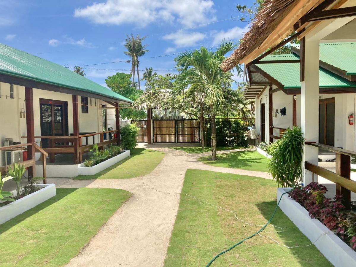 Casa De Loren Family Room General Luna  Εξωτερικό φωτογραφία