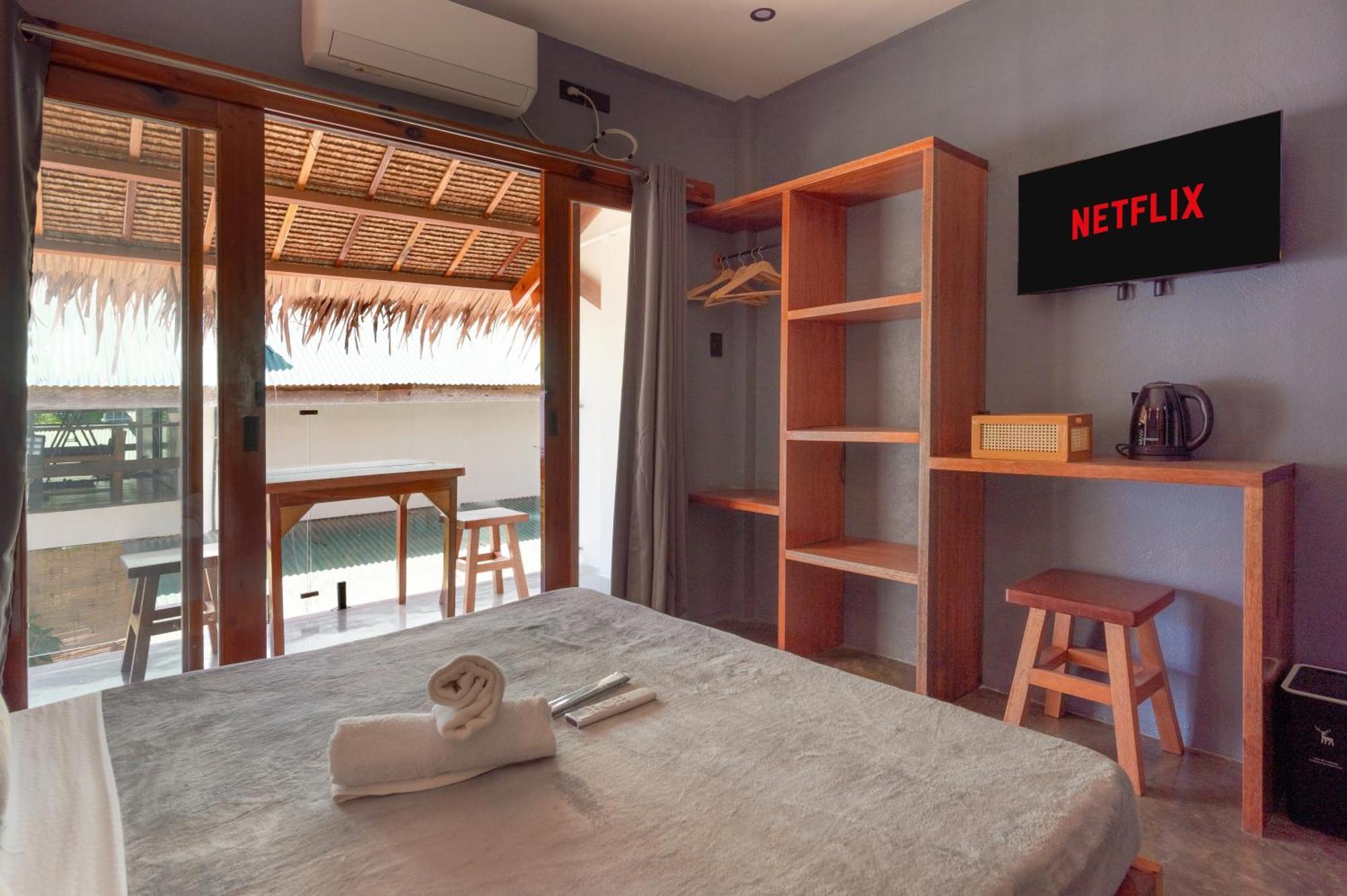 Casa De Loren Family Room General Luna  Εξωτερικό φωτογραφία